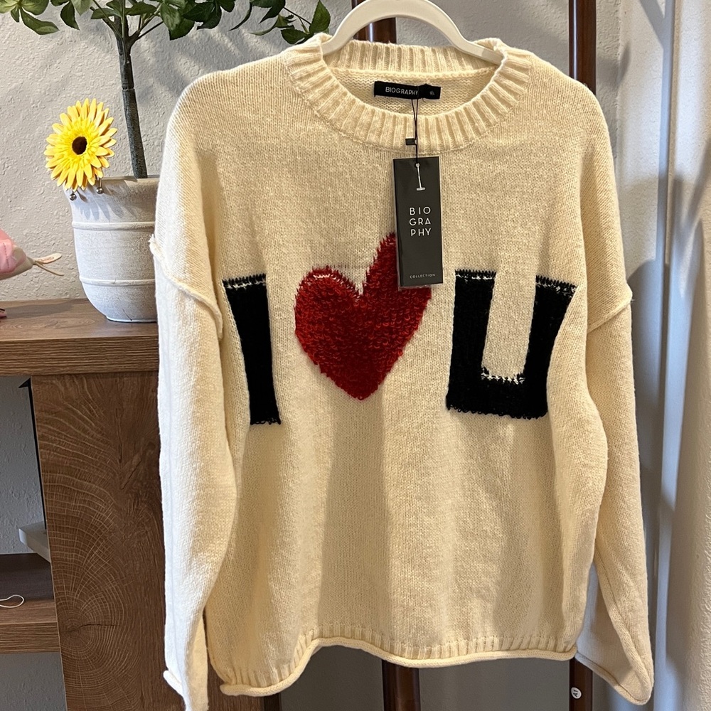 Cream 'I Heart U' Sweater